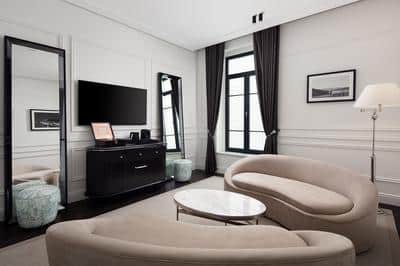 Sanasaryan Han Suite