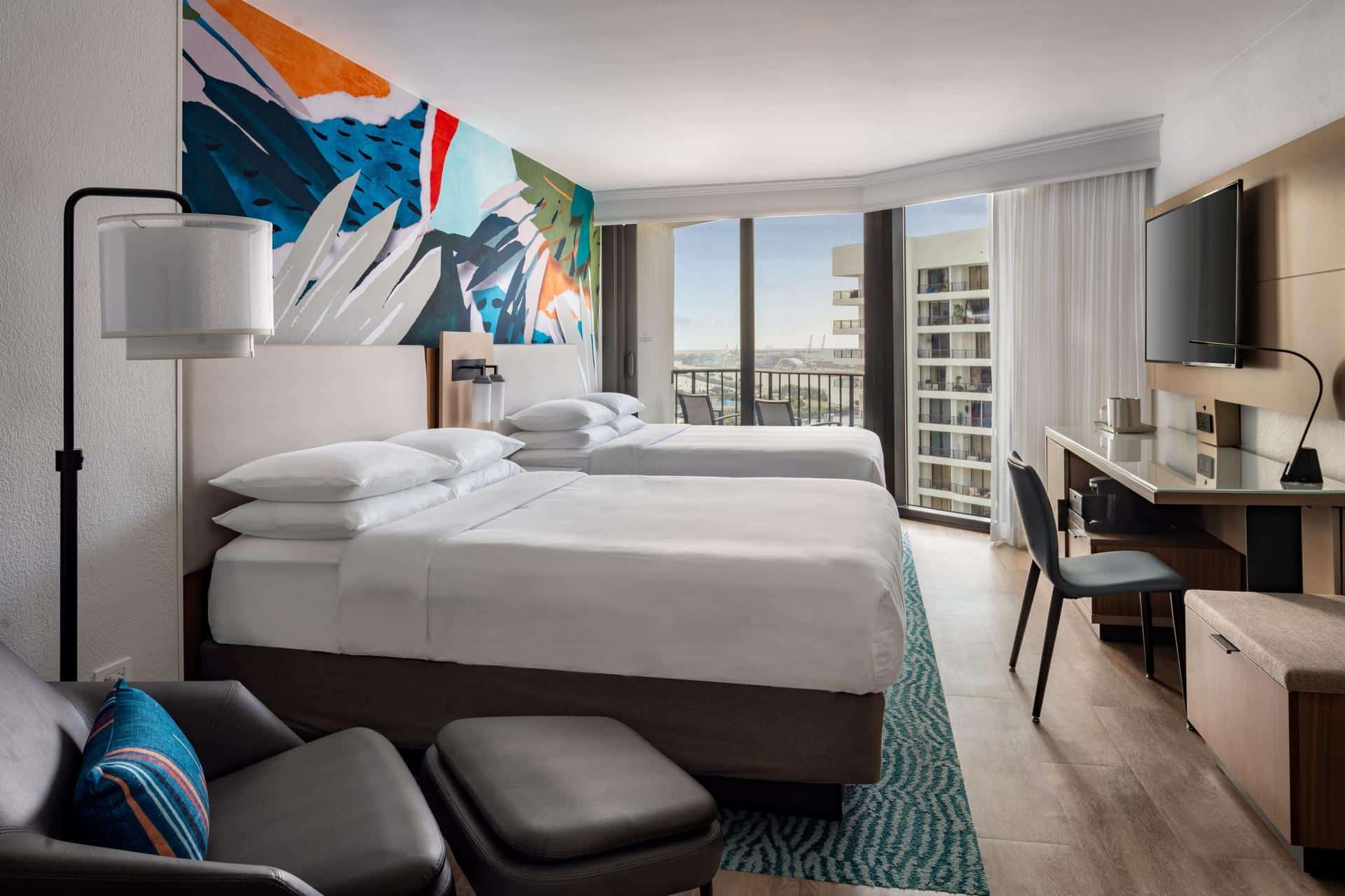 Newly Renovated Room 2 Queen Biscayne Bay View City View