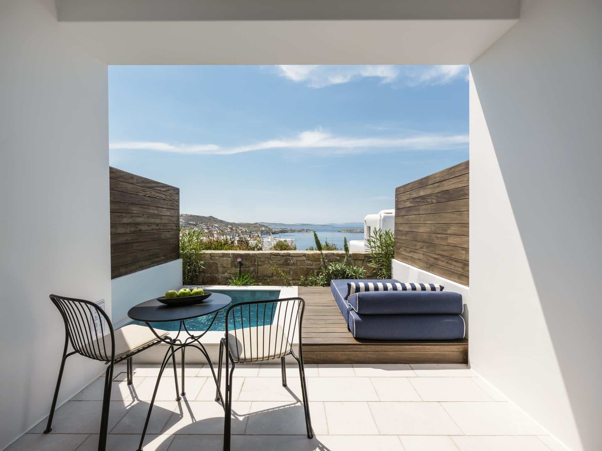 Anandes Suite with Sea View and Infinity Pool