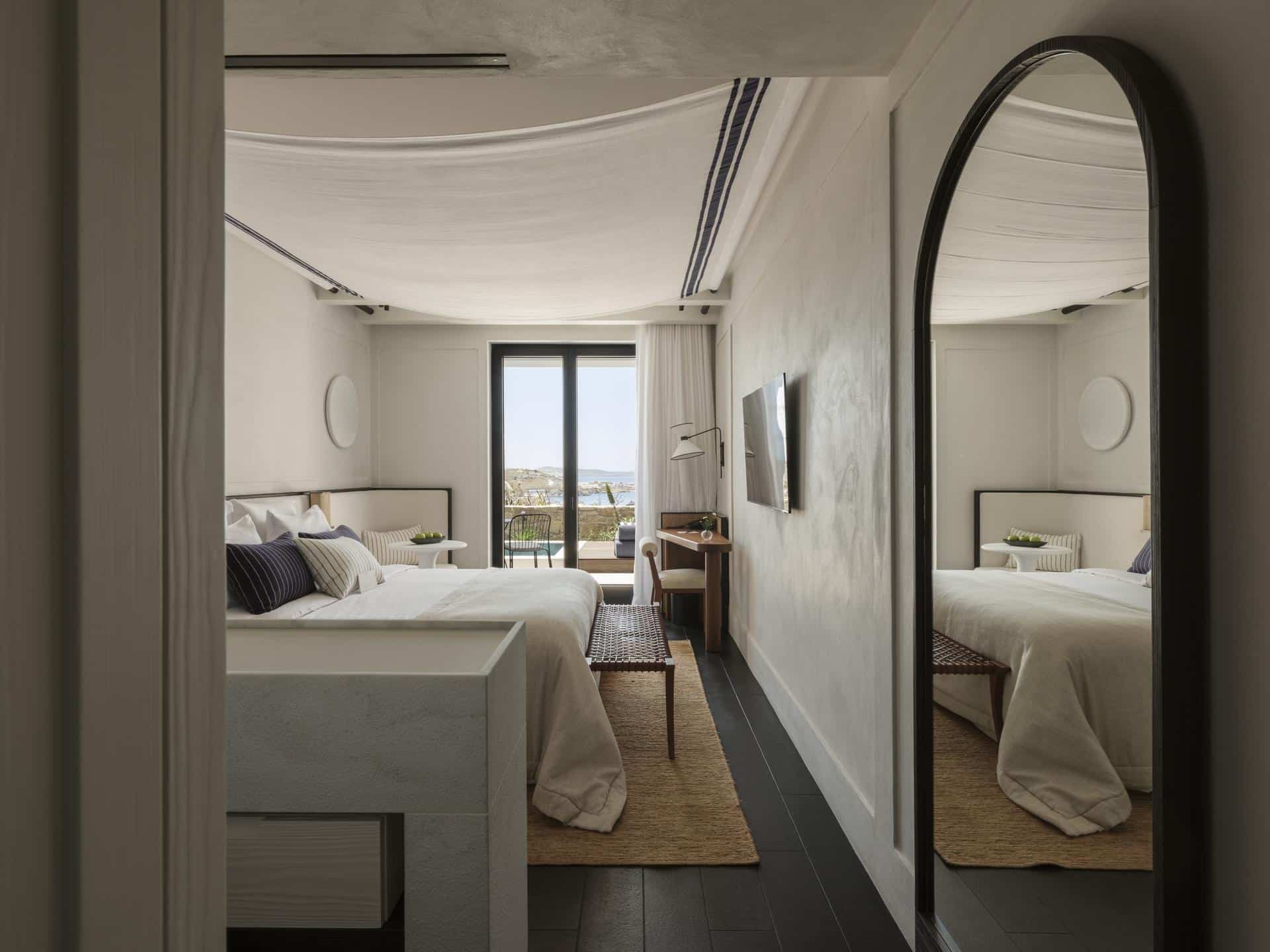Island Suite with Sea View and Outdoor Hot Tub