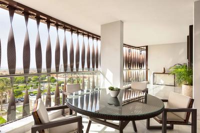 Executive Lounge Access Presidential Suite
