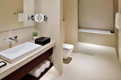 Deluxe Room 1 King