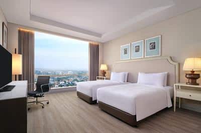Chairman Executive Lounge Access 2 Bedroom Penthouse Suite