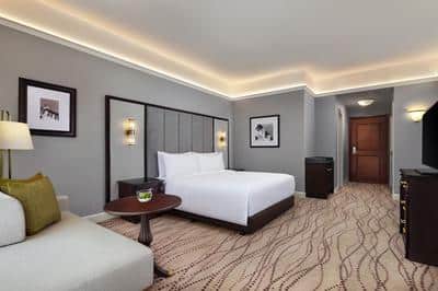 Guest Room, 1 King, City view