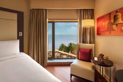 Executive Lounge Access 2 Twin Partial Sea View