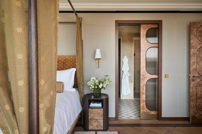 Penthouse Suite
