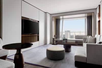 1 King Executive Lounge Access River View Suite