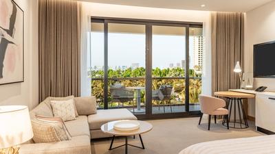 Royal Club Tower Room - Sea View