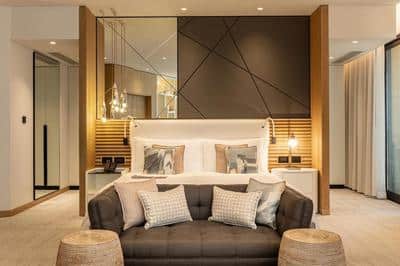 Royal Executive Suite