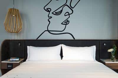 1 King Room