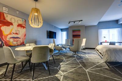 1 Bedroom Hospitality Suite