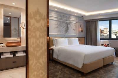 Grand Deluxe Room