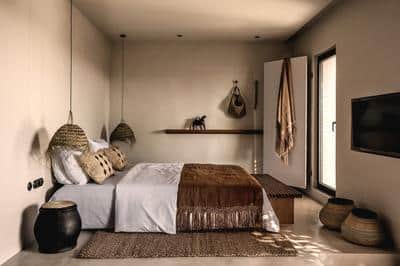Junior Suite with Sharing Pool