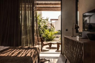 Classic Double Room with Garden View