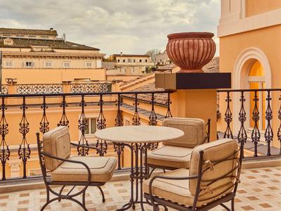Grand Terrace Suite