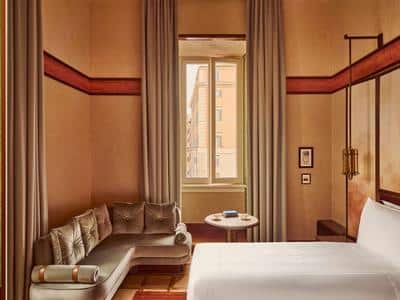 Grand Deluxe Room