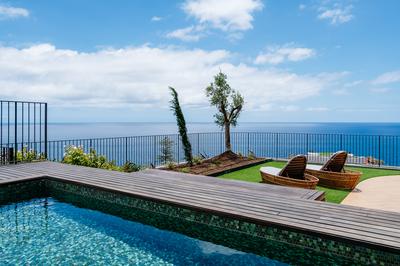 Pool Suite