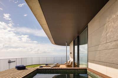 Corner Pool Suite