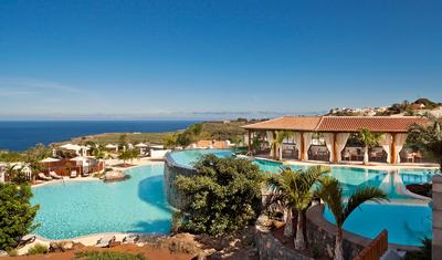 Infinity Swimming Pool