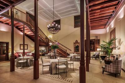 Bar & Lounge Ikko
