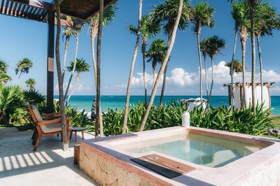 Sea Front Room with Jet Tub