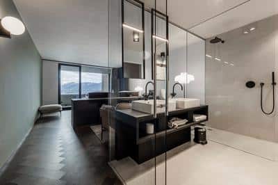Urban Room Jacuzzi