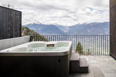 Urban Room Jacuzzi