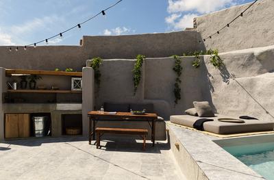 Hideout Nomad Suite Private Pool and Yard
