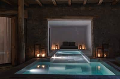 Cave Suite Private Pool and Yard