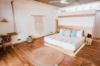 Luxury Beachfront Room with Plunge Pool
