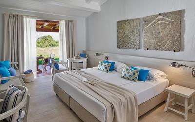 Triple Deluxe Seaside Room
