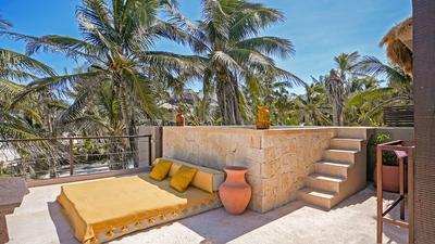 Beachfront Penthouse with Plunge Pool