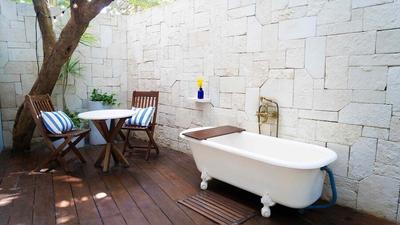 Ground Floor Beachside Suite at Lula by La Zebra