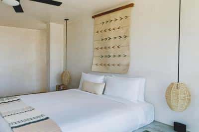 Baja Room