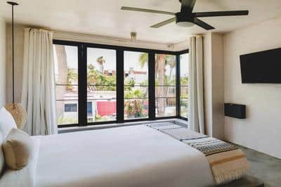 Baja Room