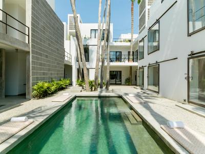 Courtyard Swimming Pool