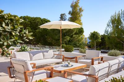 The Roc Veranda
