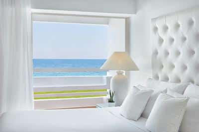 White Family Suite Sea View