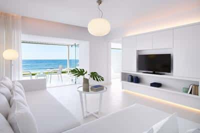 LUX.ME Yali Seafront Suite with Sharing Pool