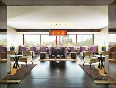 Club Lounge