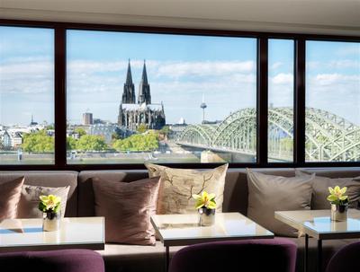 Club Lounge
