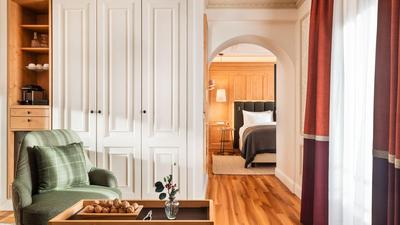 Deluxe Junior Suite