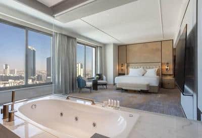 King Club Signia Ambassador Suite