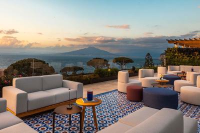 Lumi Sky Lounge