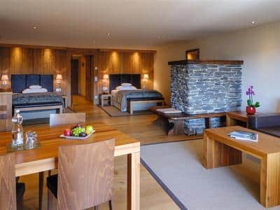 Lodge Deluxe Twin Room