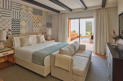 One Bedroom Residence with Pool