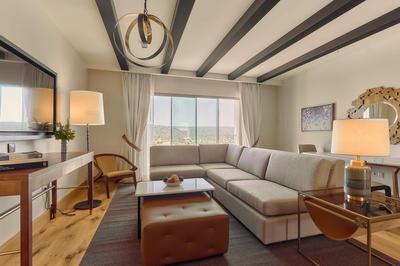 One Bedroom Residence with Valley View