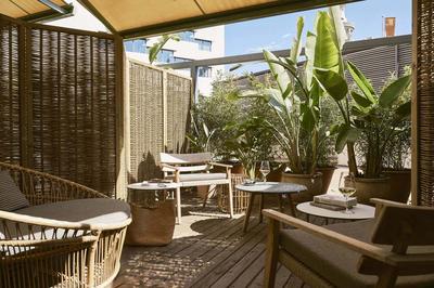 The Signature Terrace