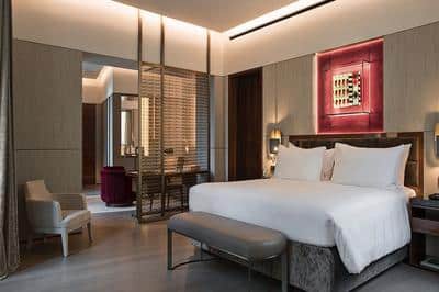 Corner Suite 7