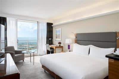 Corner Suite with Sea View